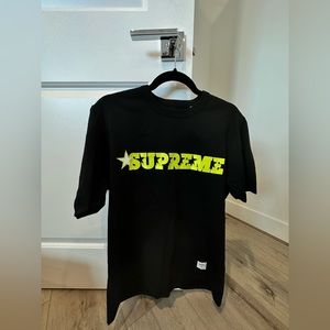 Supreme T-shirt, medium size, wasn’t wearing out